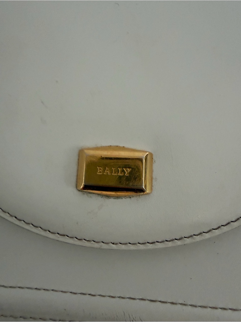 White Leather Bally Crossbody Bag with Gold Hardware - Picture 2 of 10